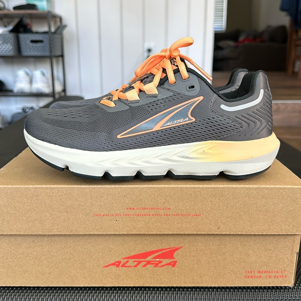 ALTRA Women’s Provision 7